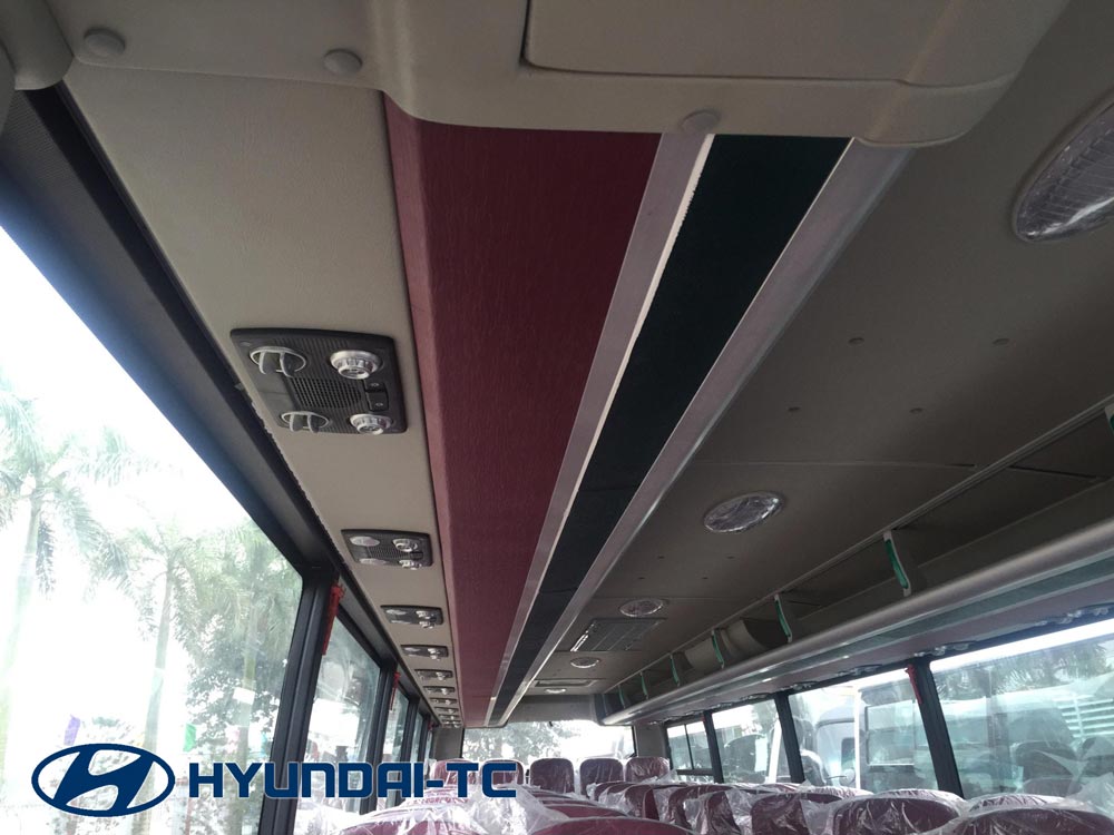 xe_khach_hyundai_universe_noble_